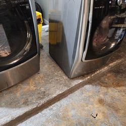 Lg front load washer machine and dryer set