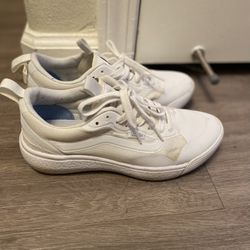 White Vans Ultrarange Sneakers