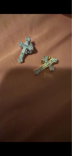 Hat pins