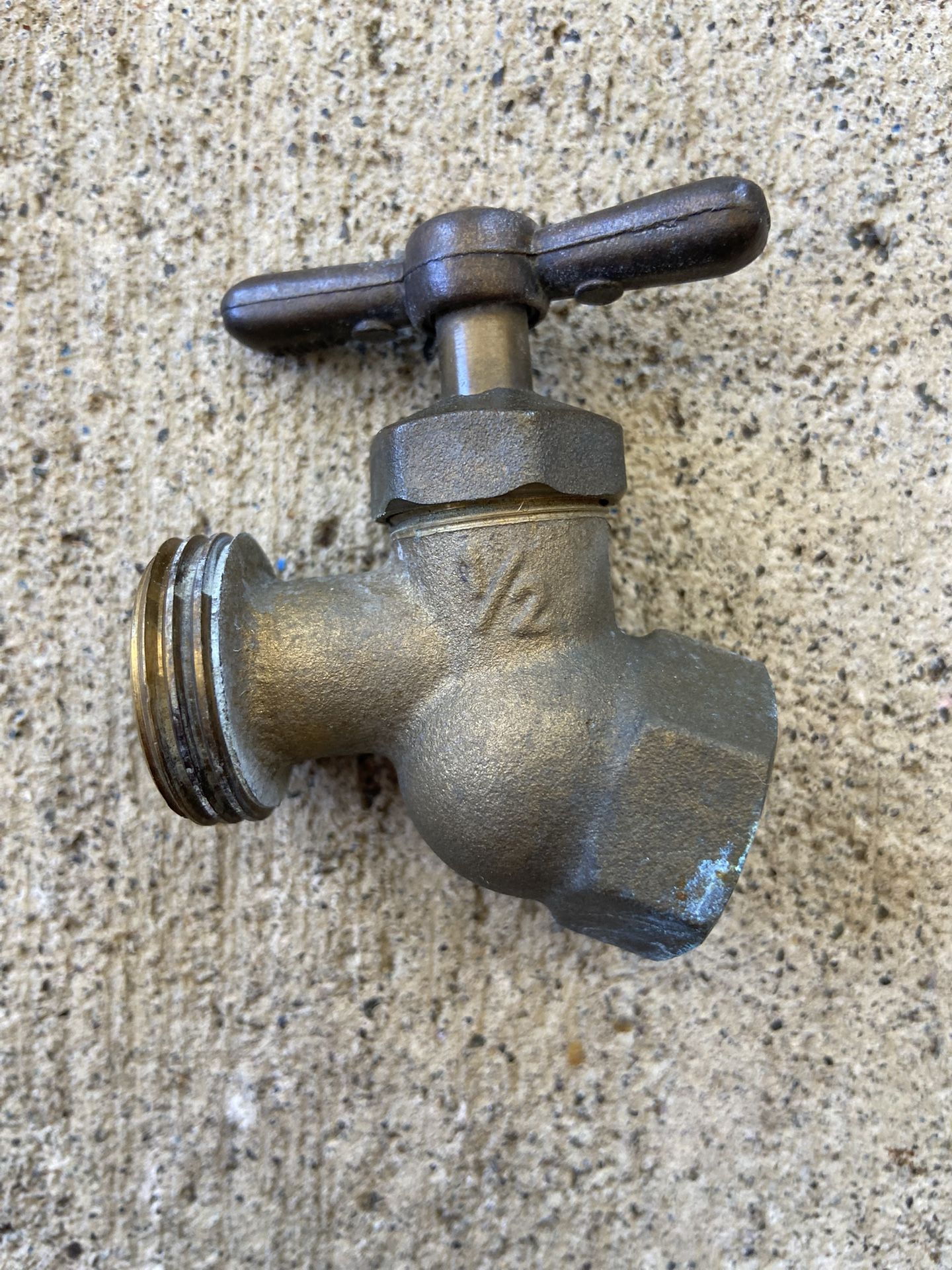 Galvanized Outside Hose Faucet Valve 1/2”