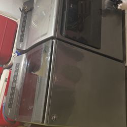  Whirlpool  washer and dryer combo