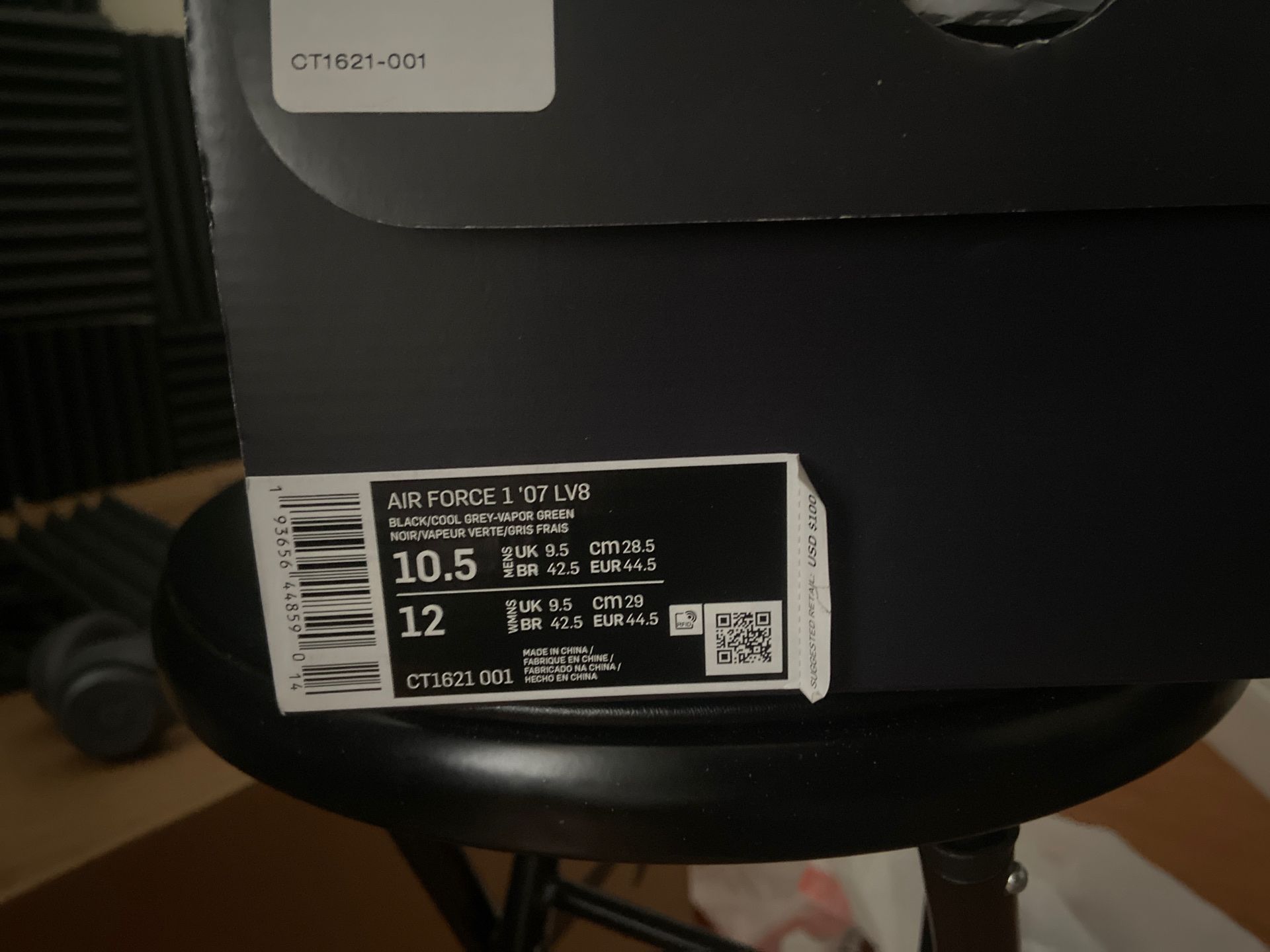 Air Force 1 Size 10.5 (3M crazy👀)