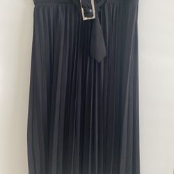 Black Long Pleated Skirt