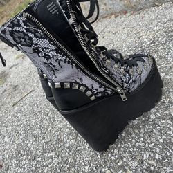 Black and White Demonia Platforms. 