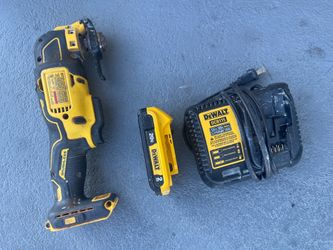 Multitool 20v battery & charger