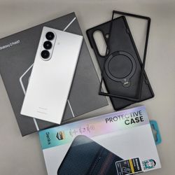 Samsung Galaxy Z Fold 7 – Titanium Silver – Like New – Factory Unlocked