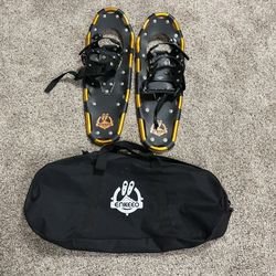 25” Enkeeo Snowshoes With Travel Bag  in Great Condition 