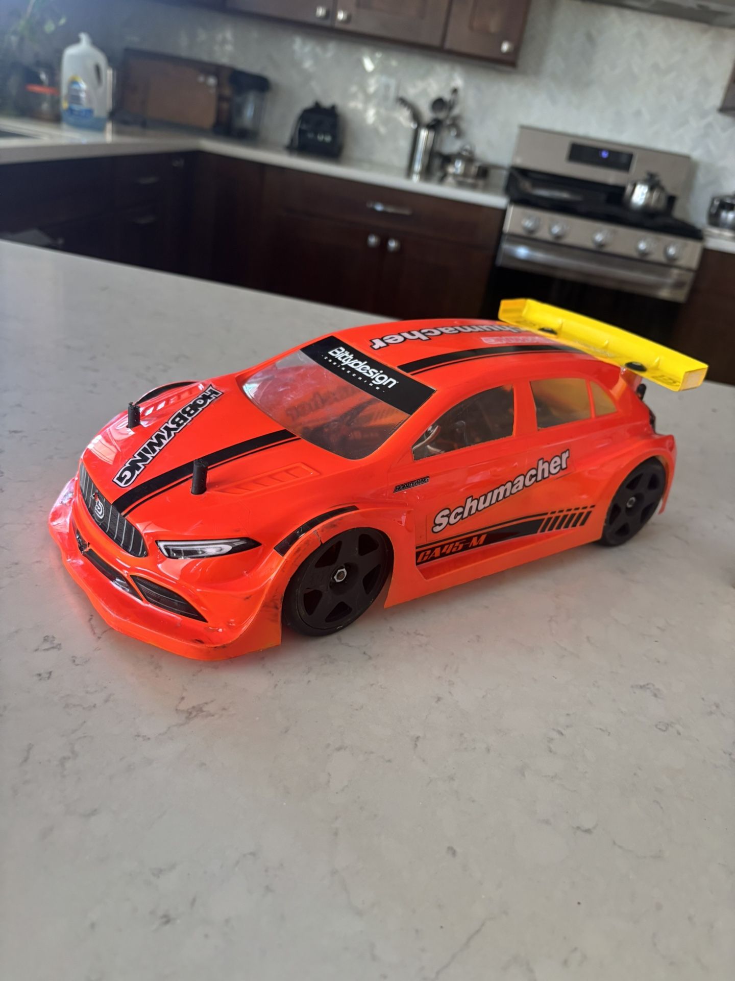 Built schumacher neon 1/10 rc car