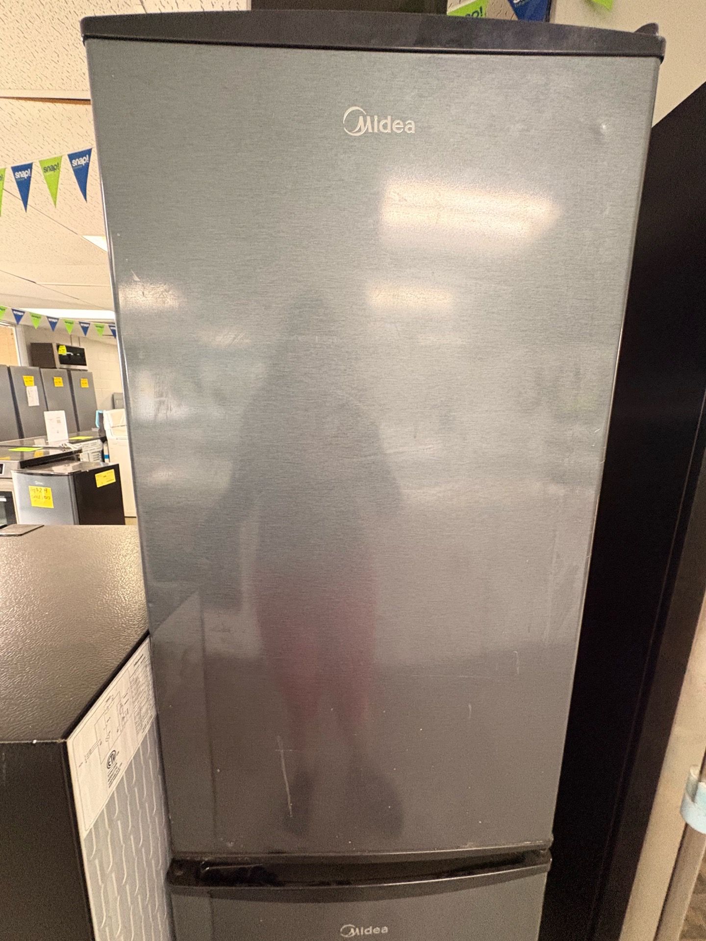 Midea mini single door refrigerator
