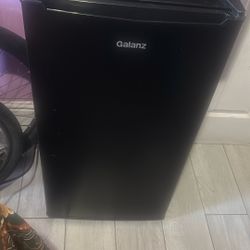 Small Refrigerator 