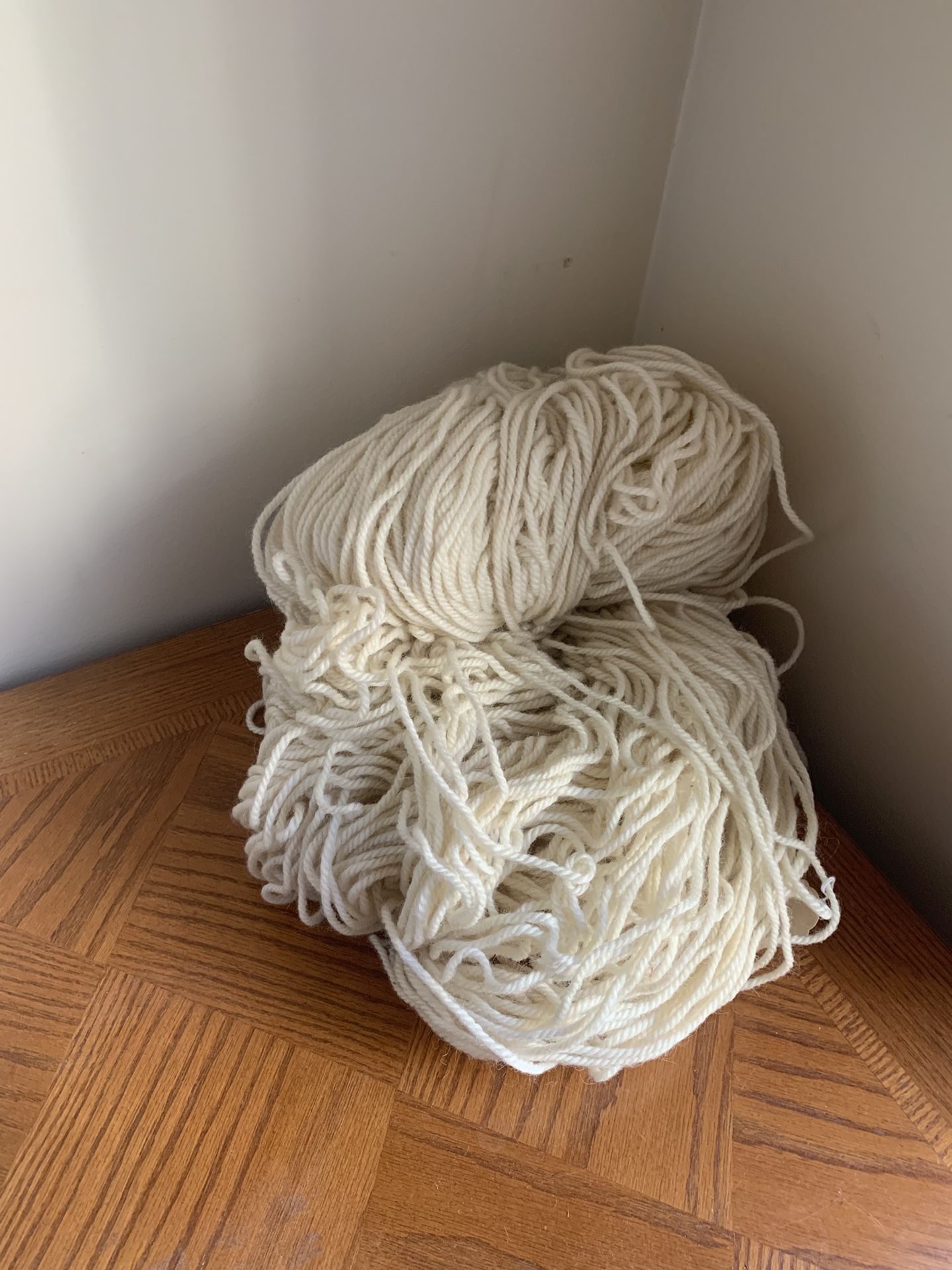 Wool yarn lot #18