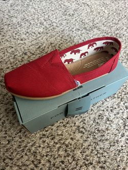 Toms
