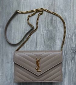 Pre owned Saint Laurent Beige Quilted Leather Chain Wallet Crossbody