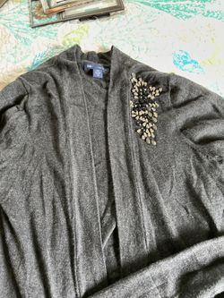 Gap xs light weight sweater with sparkles