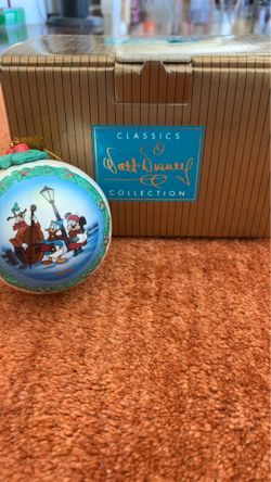 Classics Walt Disney Collection 2000 Ornament