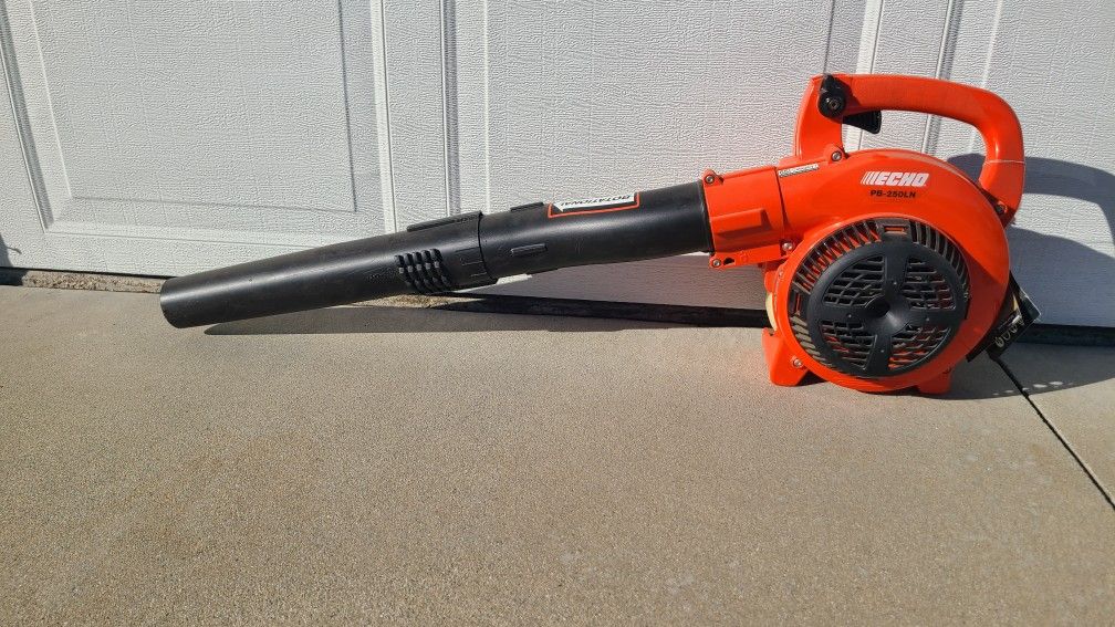 Echo Leaf Blower