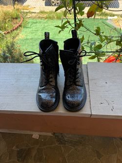 Doc martens boots size 6