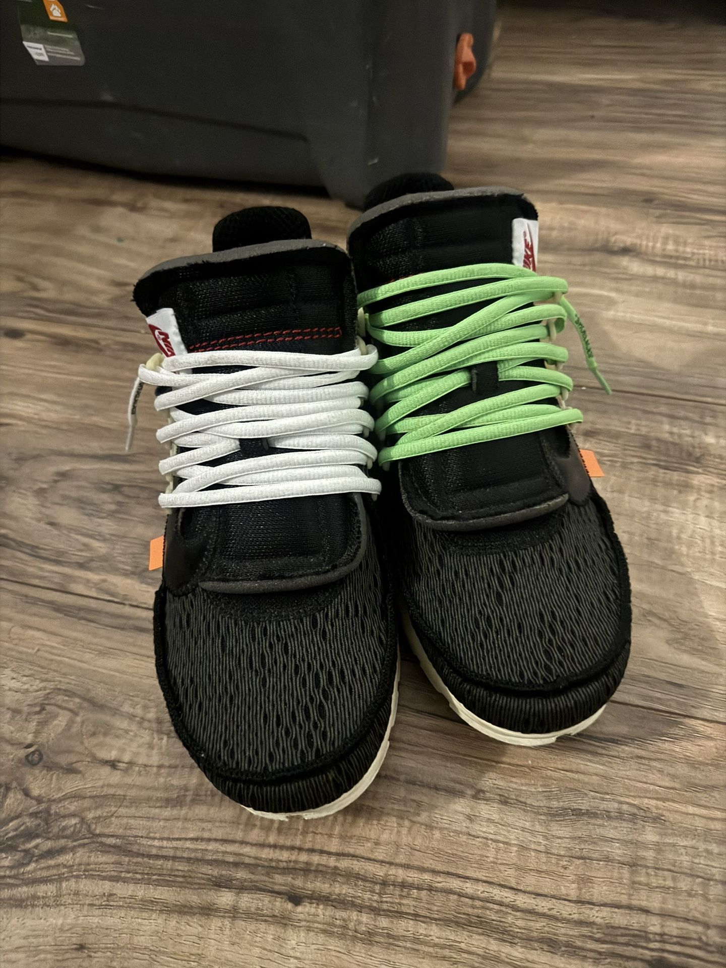Off White Sneaked