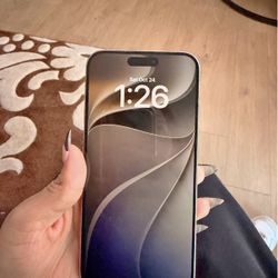 iPhone 15 Pro Max - Unlocked 