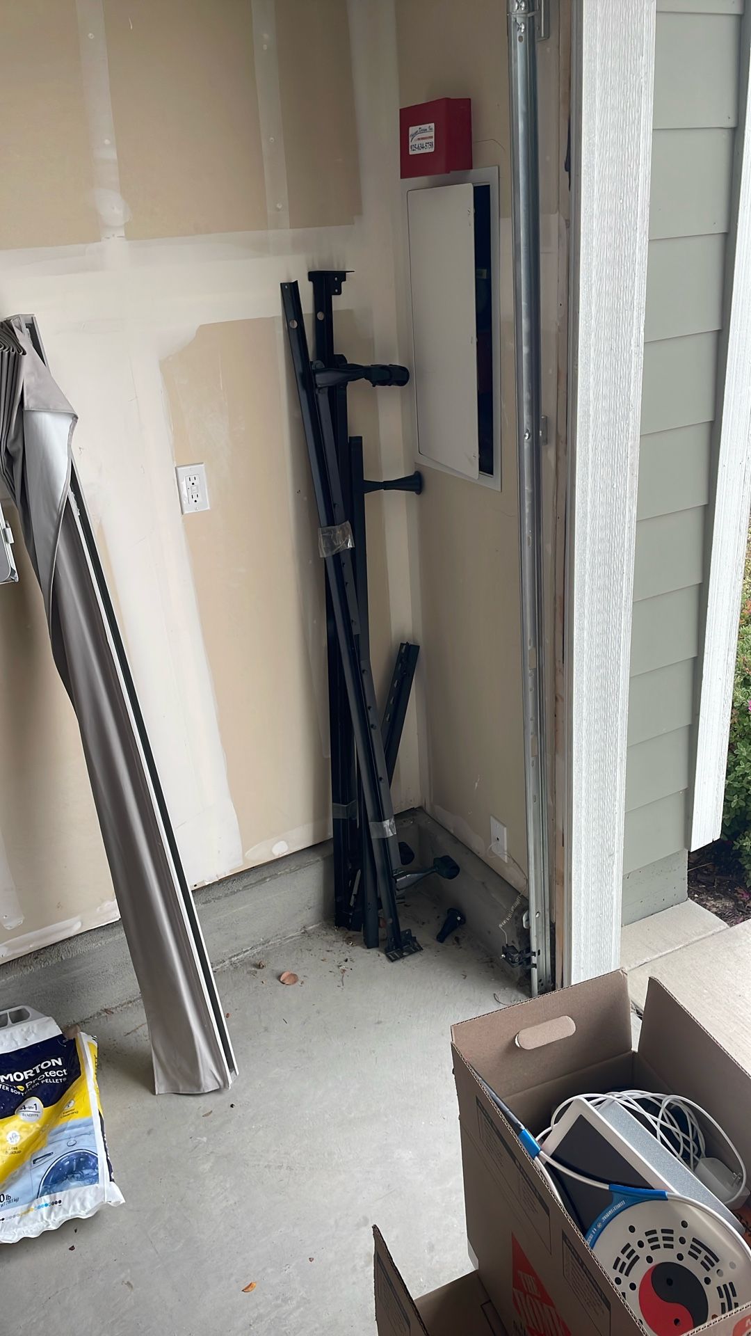 King Size Meta Bed Frame