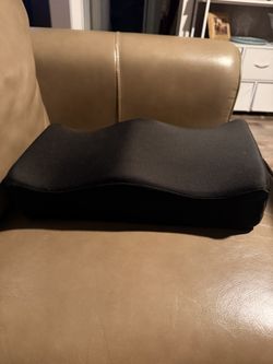 RB Essentials BBL Pillow – Black – Firm/Stiff for Recovery