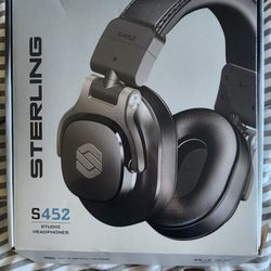 Sterling S452 Studio Headphones (Open Box)