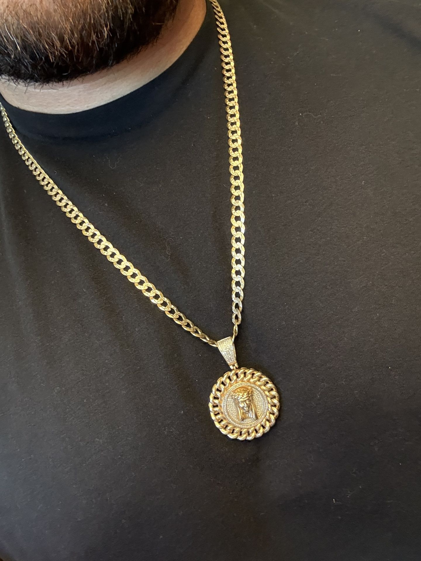 Gold Chain With Pendant.
