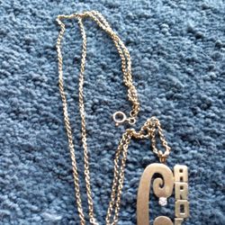 14kt Gold Name Pendant with Chain/Diamond