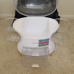 ✨ Makeup & Skincare Organizer – Lightly Used, Great Condition!