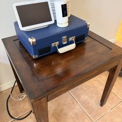 Solid Wood Living Room Table Set – Coffee Table + 2 Matching Side Tables