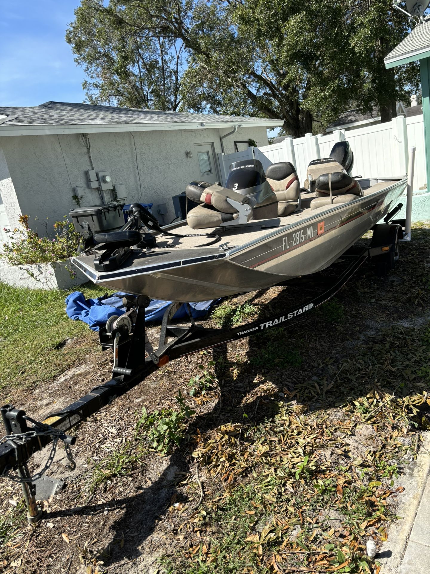 2005 Pro Bass Tracker With Trailer, Brand new Batteries and Tire. Trolling Motor