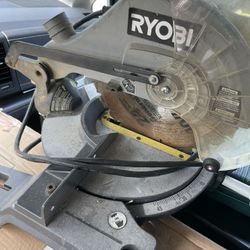 Ryobi Compound Miter Saw