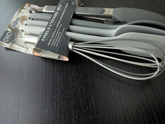 "Cook with Color" 5 Pieces Utensil Set, Silicone , New 