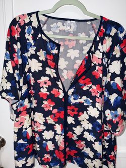 ELLE Women’s Floral Print Blouse – Navy Blue/Pink – Size XL
