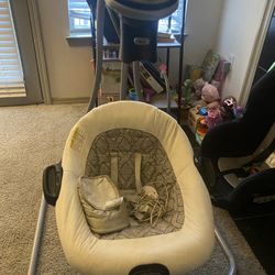 Graco Simple Sway Baby Swing