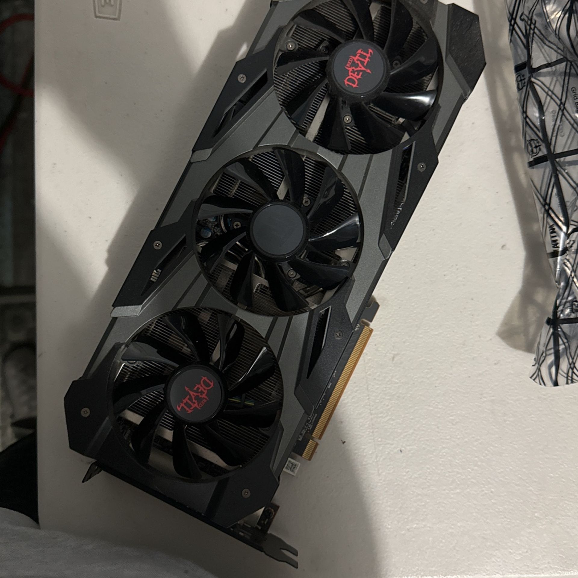 Red Devil RX 5700 XT 8GB