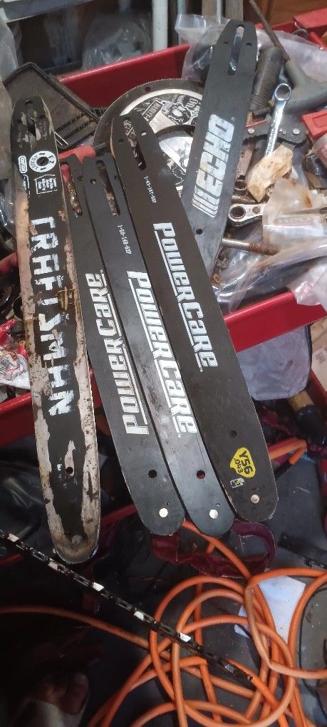 Random Chainsaw Bars