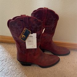 Never Worn RED Ariat Bootboy Boots W/tags