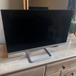 Thin HP Monitor 25”