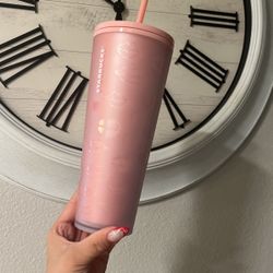 Lips Starbucks