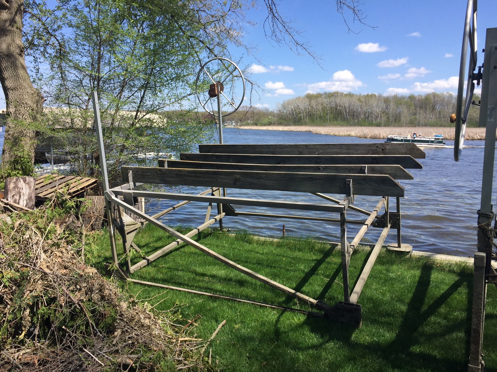 Photo Boat Lift Jet Ski Lift