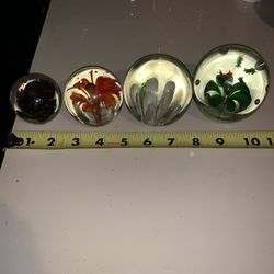 (4) Round Decorative Paperweights 