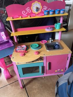 Small Kids Kitchen