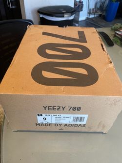 Yeezy 700 V3