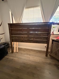Full-size Wooden Headboard with Metal bed rails