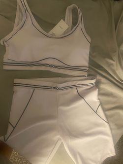 Alo Top and bottom short outfit medium size