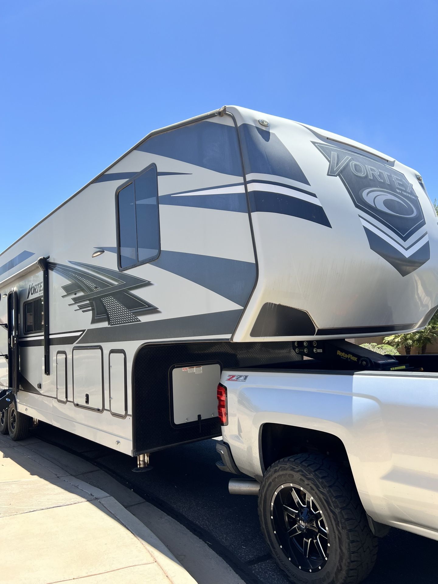 2021 Genesis Supreme Vortex 3817V 40 Ft