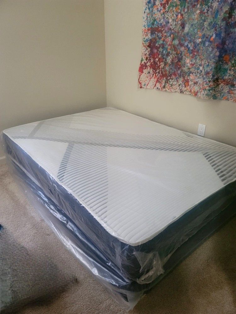 NEW FULL-SIZE MATTRESS AND BOX SPRING 🆕️