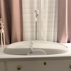 Skip Hop Changing Table