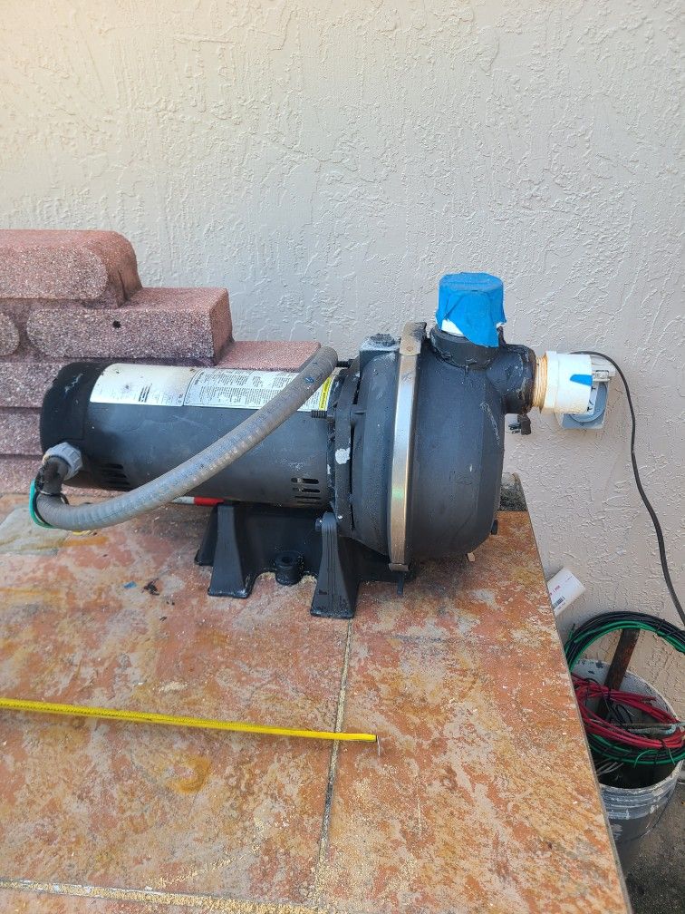 Flotec 1.5 HP WELL PUMP for Sale in Miami, FL OfferUp